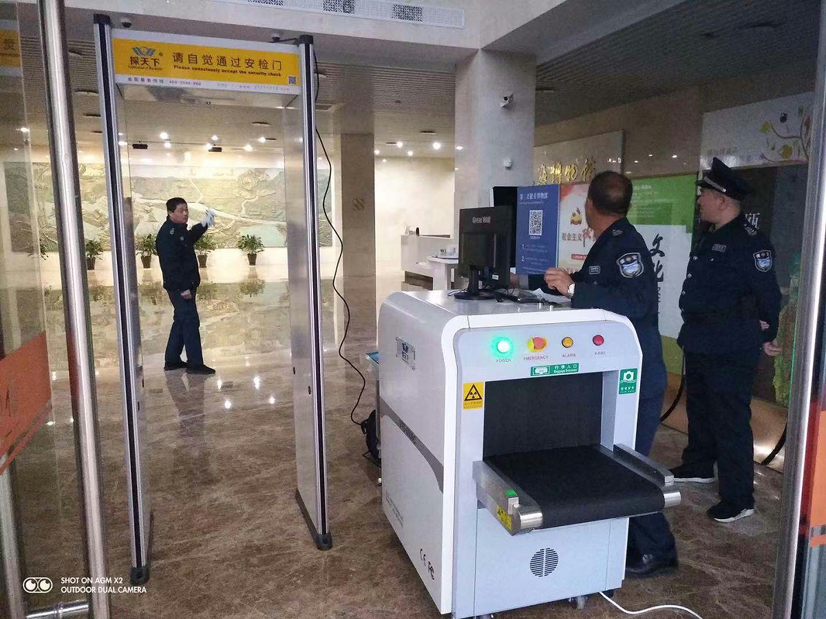 室內(nèi)安檢門(mén)