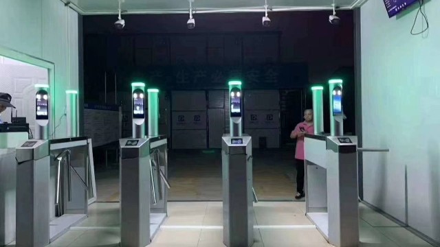 辦公樓入口通道閘機的注意事項！