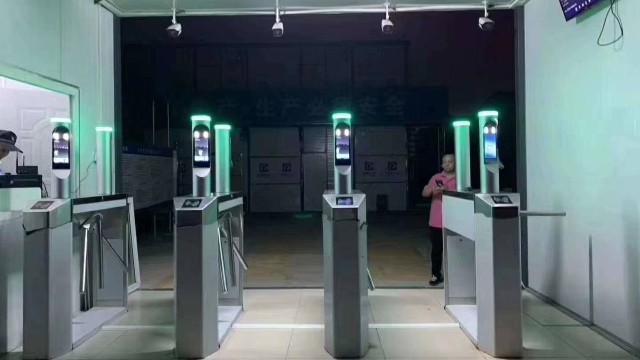 智能安檢門廠家分享人臉識別閘機普遍用在哪些領(lǐng)域？